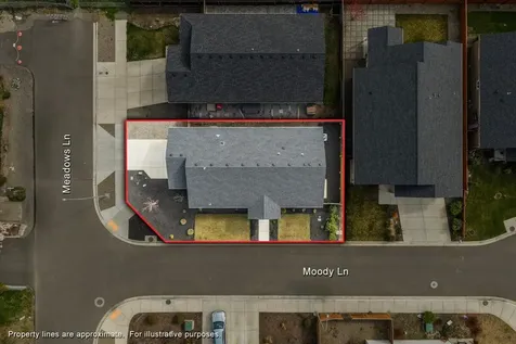 305 Moody Lane Medford OR 97501