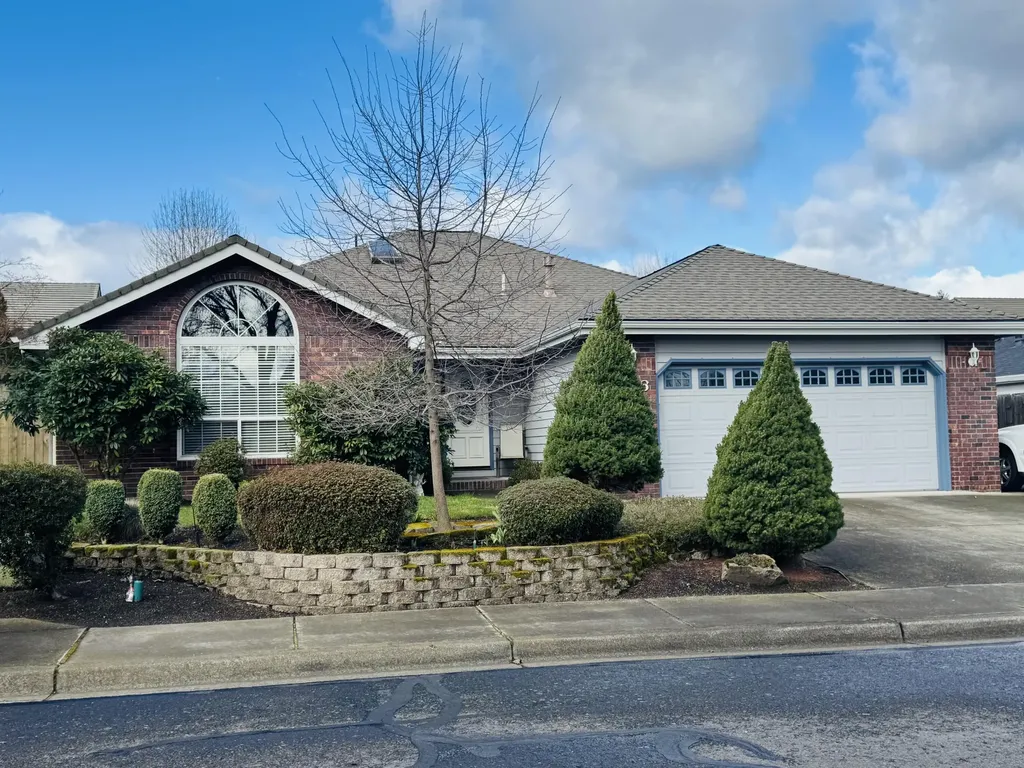 296 Brandon Street Central Point OR 97502