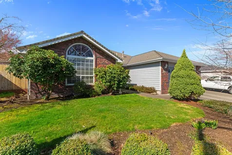 296 Brandon Street Central Point OR 97502