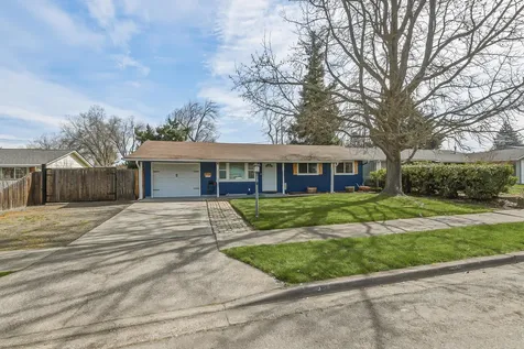 1733 Howell Avenue Medford OR 97501