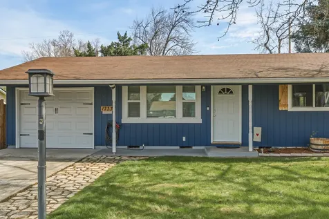 1733 Howell Avenue Medford OR 97501