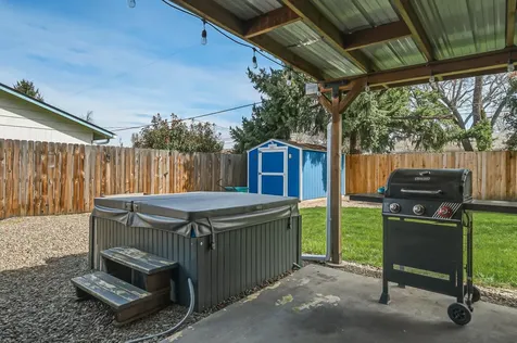1733 Howell Avenue Medford OR 97501