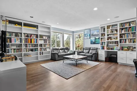 69205 Hawksflight Drive Sisters OR 97759