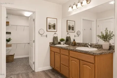1736 NW Nickernut Place Redmond OR 97756