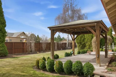 1736 NW Nickernut Place Redmond OR 97756