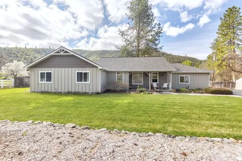 9547 Old Stage Road Central Point OR 97502