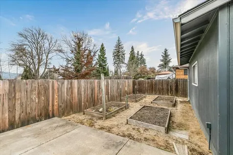 201 N Keene Way Drive Medford OR 97504