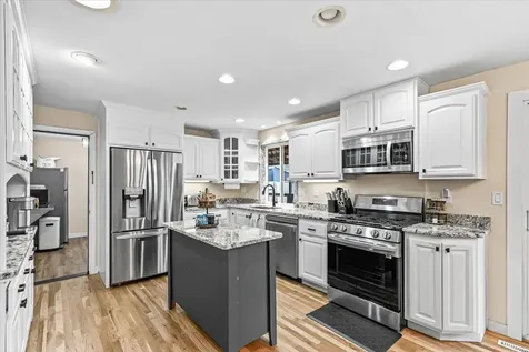 201 N Keene Way Drive Medford OR 97504