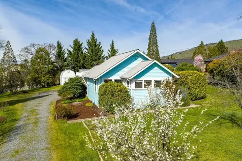 3363 Lone Pine Road Medford OR 97504