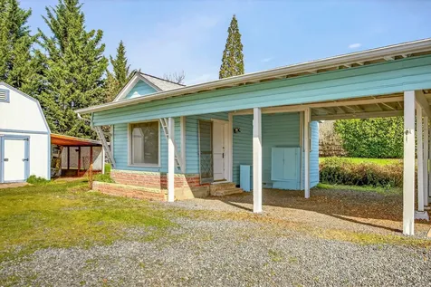 3363 Lone Pine Road Medford OR 97504