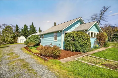 3363 Lone Pine Road Medford OR 97504