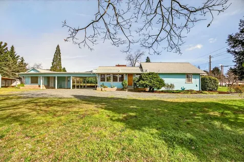 3363 Lone Pine Road Medford OR 97504