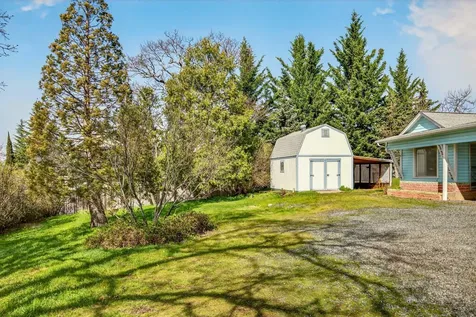 3363 Lone Pine Road Medford OR 97504