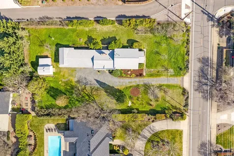 3363 Lone Pine Road Medford OR 97504