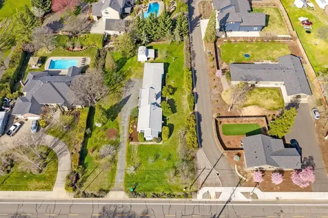 3363 Lone Pine Road Medford OR 97504