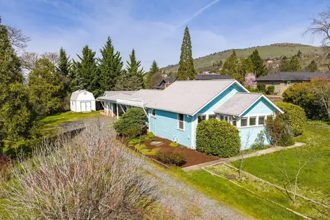 3363 Lone Pine Road Medford OR 97504