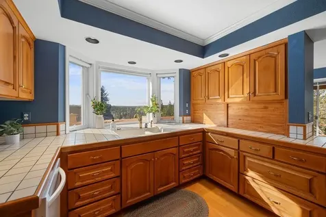2101 NW Cascade View Drive Bend OR 97703