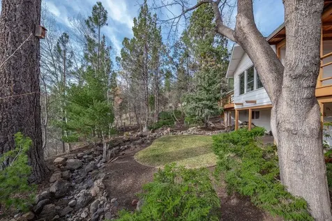 2101 NW Cascade View Drive Bend OR 97703