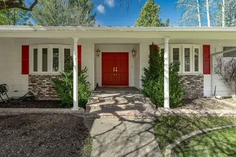 2101 NW Cascade View Drive Bend OR 97703