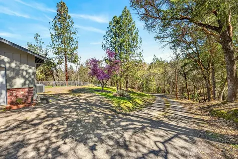 2542 Thomas Terrace Grants Pass OR 97527