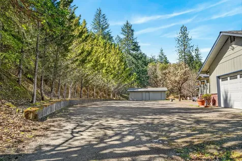 2542 Thomas Terrace Grants Pass OR 97527