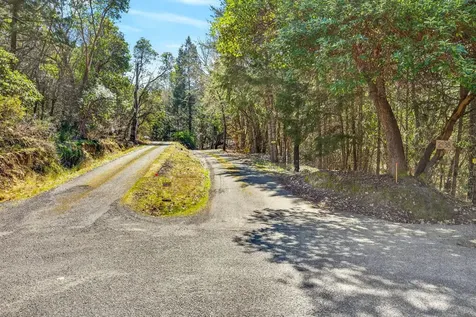 2542 Thomas Terrace Grants Pass OR 97527