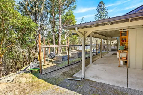 2542 Thomas Terrace Grants Pass OR 97527