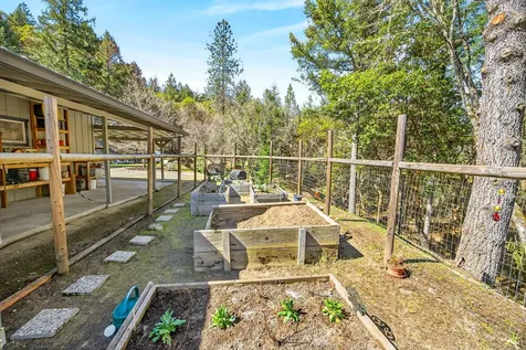 2542 Thomas Terrace Grants Pass OR 97527