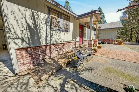 2542 Thomas Terrace Grants Pass OR 97527