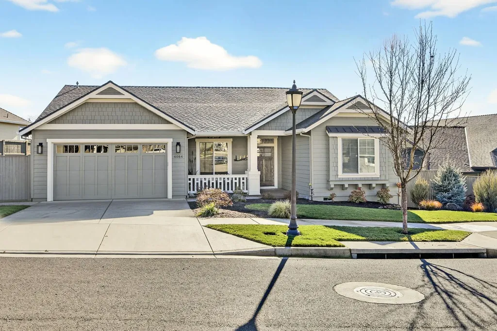 4084 Crystal Springs Drive Medford OR 97504