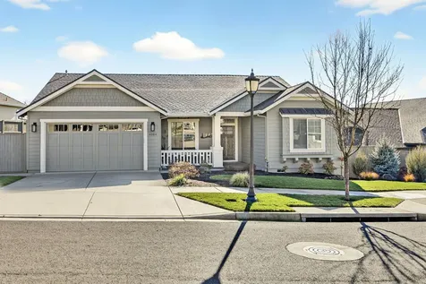 4084 Crystal Springs Drive Medford OR 97504