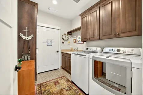 4084 Crystal Springs Drive Medford OR 97504