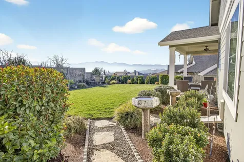 4084 Crystal Springs Drive Medford OR 97504