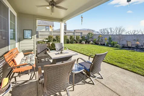4084 Crystal Springs Drive Medford OR 97504