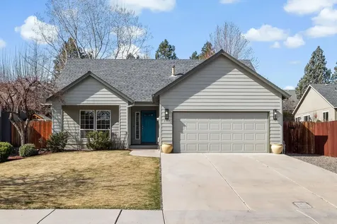 1733 SW 21st Redmond OR 97756