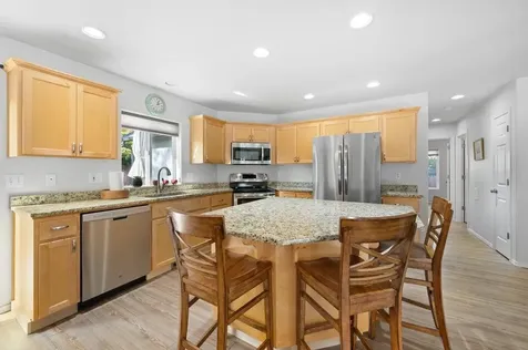 1733 SW 21st Redmond OR 97756