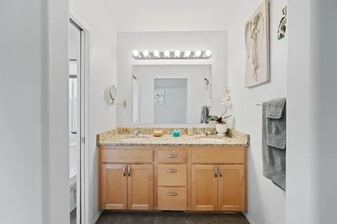 1733 SW 21st Redmond OR 97756