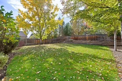1733 SW 21st Redmond OR 97756