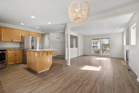 1733 SW 21st Redmond OR 97756