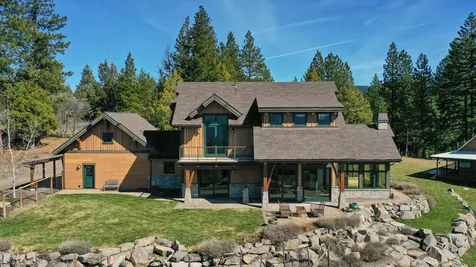 1940 Soda Mountain Road Ashland OR 97520