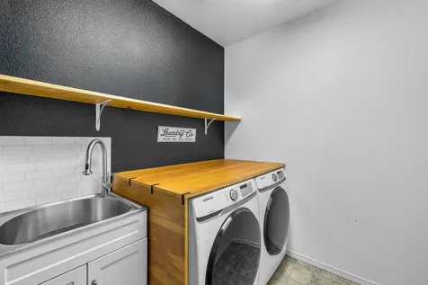 2545 NE 7th Lane Redmond OR 97756