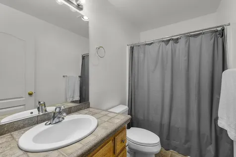 2545 NE 7th Lane Redmond OR 97756