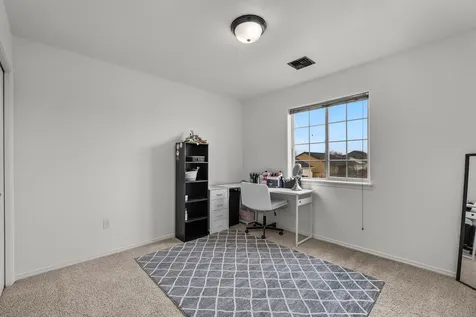 2545 NE 7th Lane Redmond OR 97756