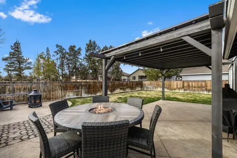 2545 NE 7th Lane Redmond OR 97756