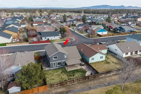 2545 NE 7th Lane Redmond OR 97756