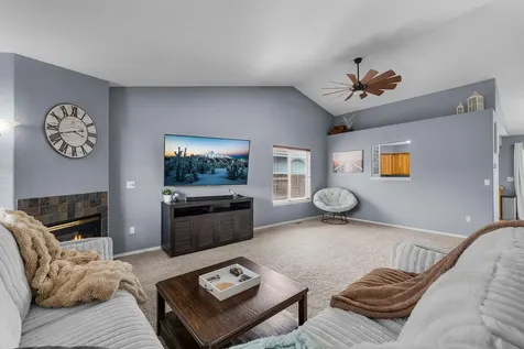 2545 NE 7th Lane Redmond OR 97756