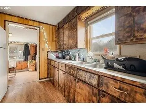 2460 SE Melrose Drive Prineville OR 97754