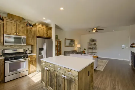 3076 SW Black Butte Lane Redmond OR 97756