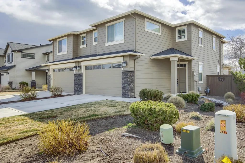 3096 SW Black Butte Lane Redmond OR 97756