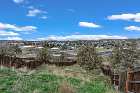 791 SE Kristin Way Madras OR 97741